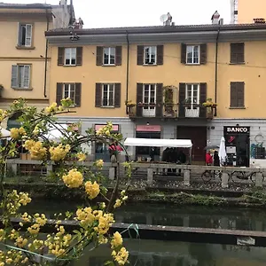 Lovelyloft - Alzaia Naviglio Апартаменты